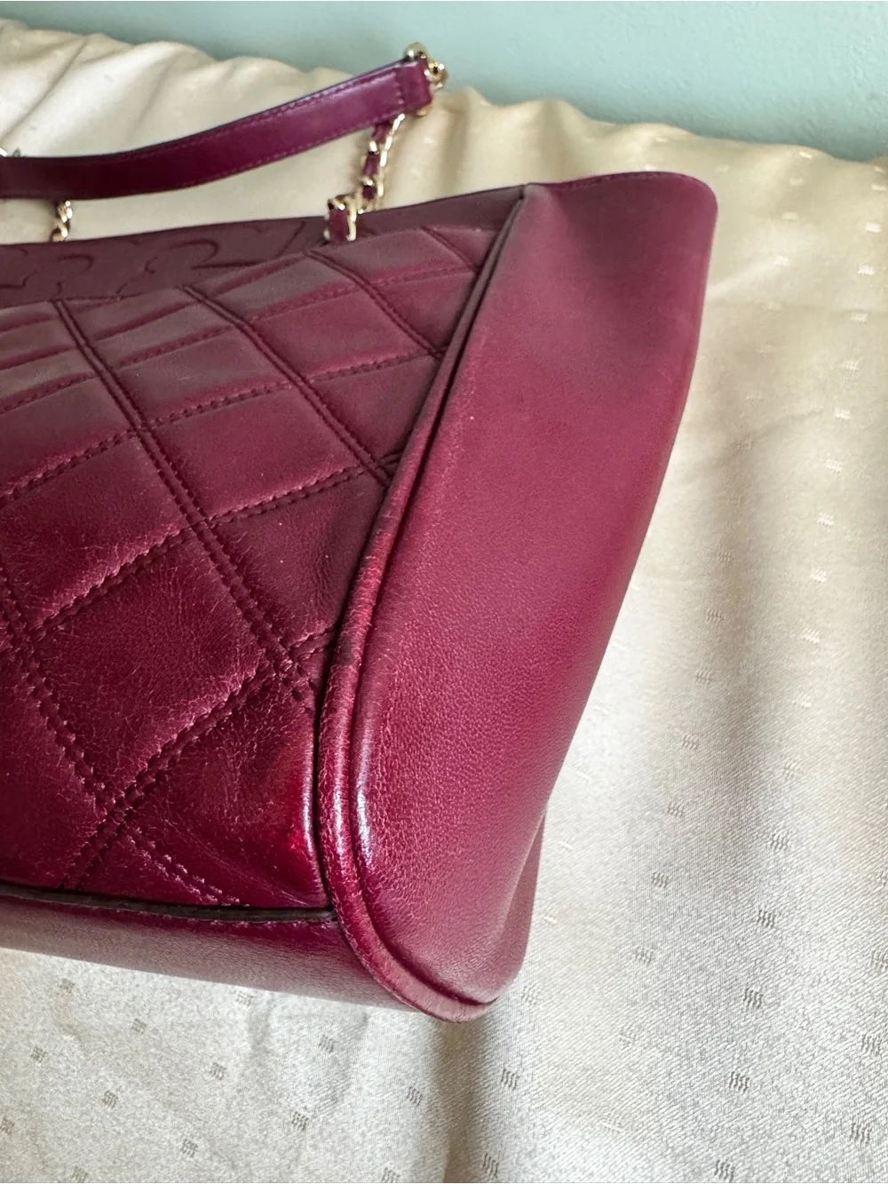 Tory Burch Quilted Leather Tote Shoulder Bag in Burgundy
